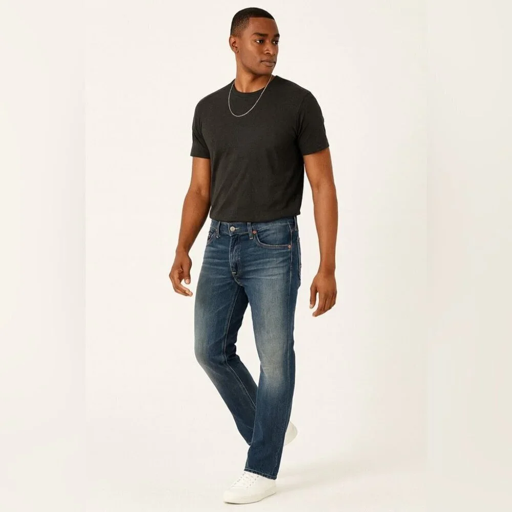 True Religion  Blue Straight Leg Distressed Denim Classic Stitch Jeans Size 34